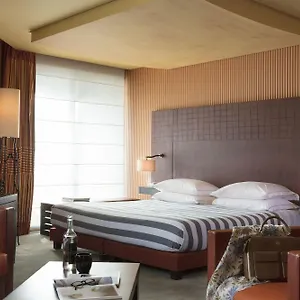 ***** Hotel Square Francia