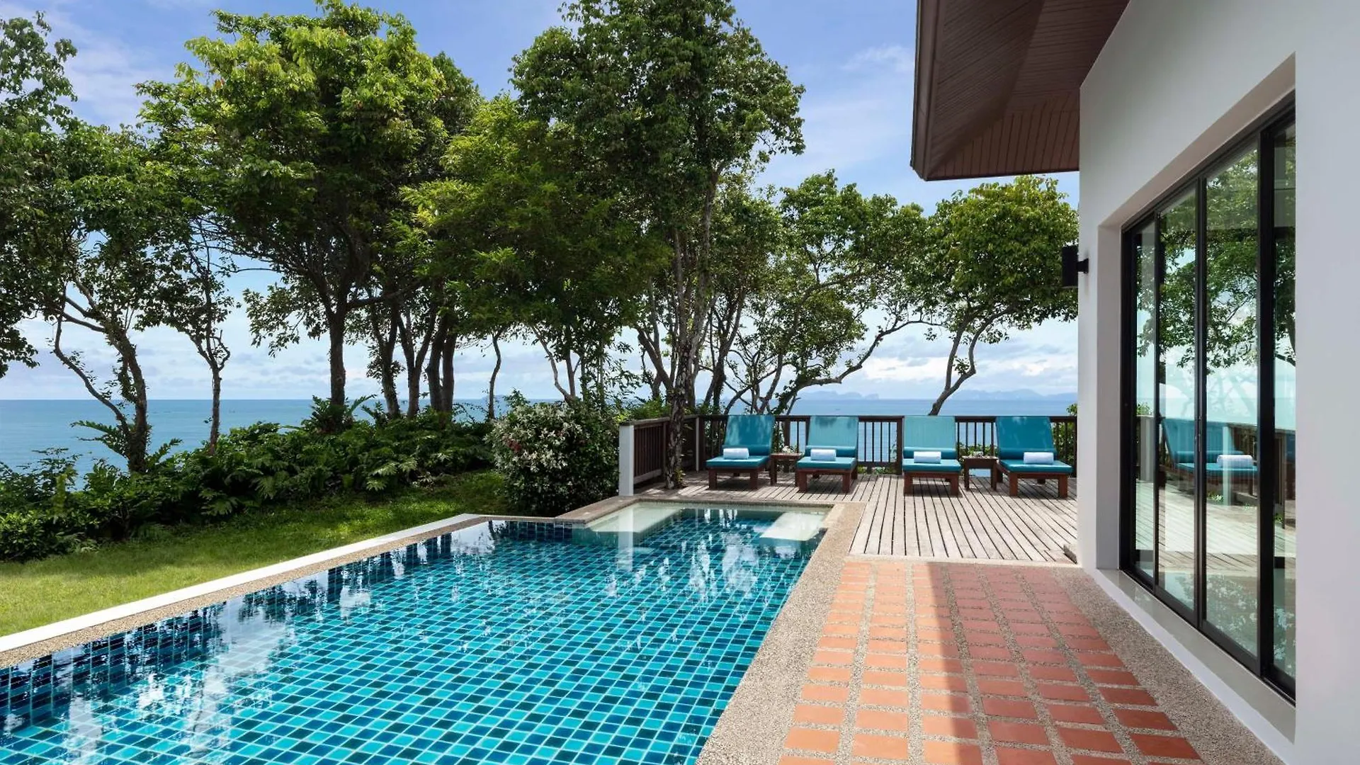 *****  Avani Plus Koh Lanta Krabi Resort Thailand